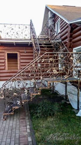 Кованая лестница